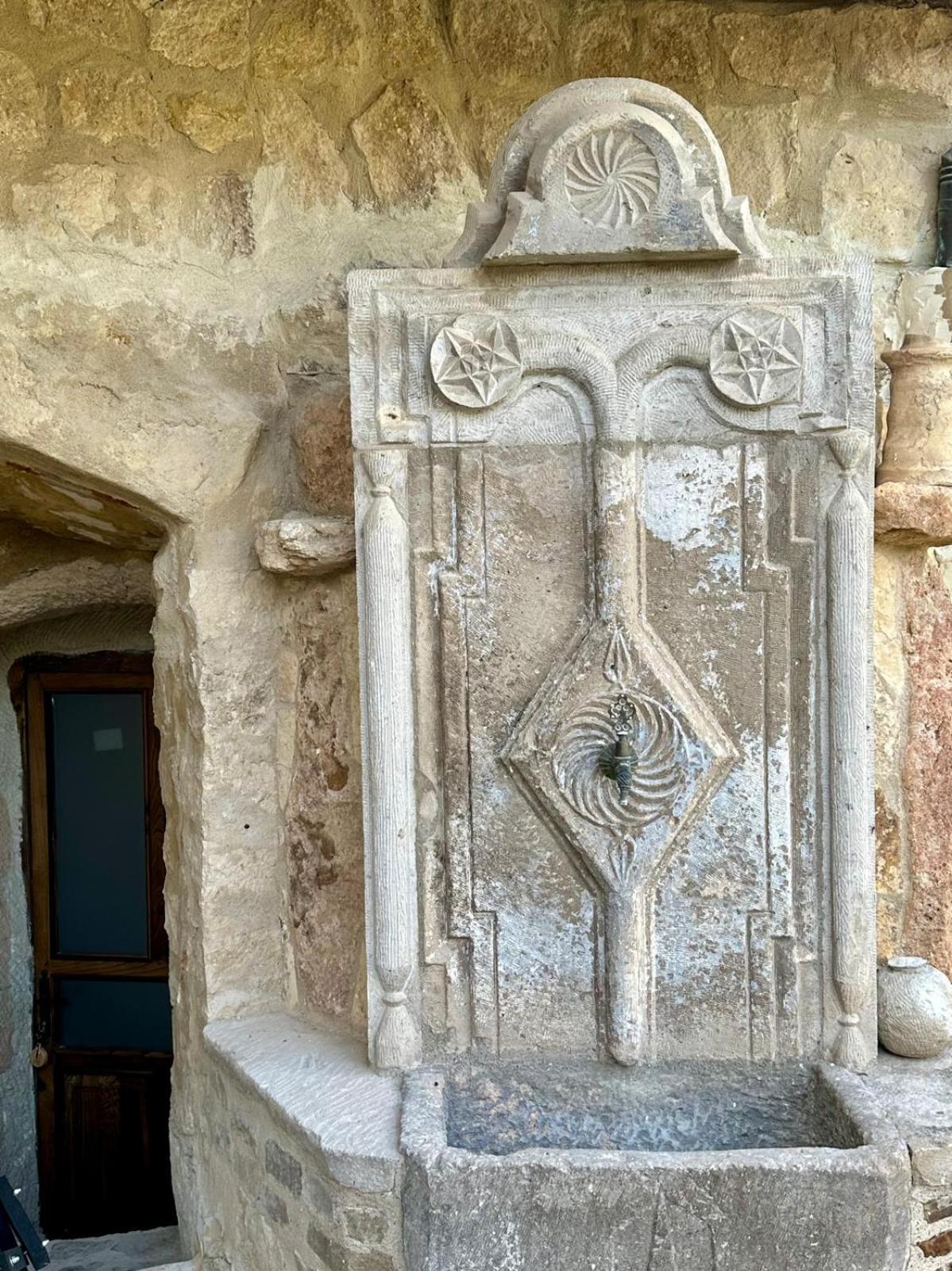 Potamia Cave Suites Ortahisar Exterior photo